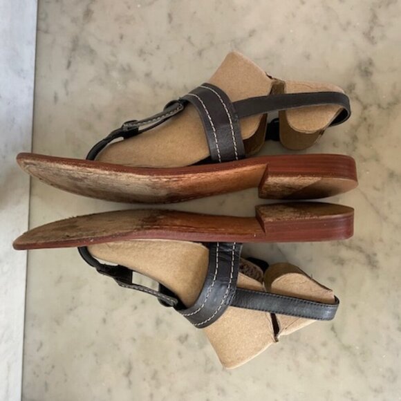 BERNARDO Women's Tegan T-Strap Leather Slingback Sandals 8 - Picture 12 of 16